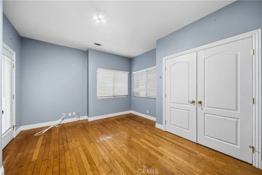 42500 20th W Lancaster, CA 93534