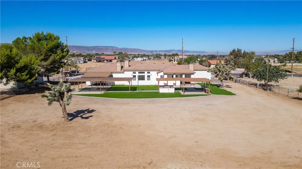 42500 20th W Lancaster, CA 93534