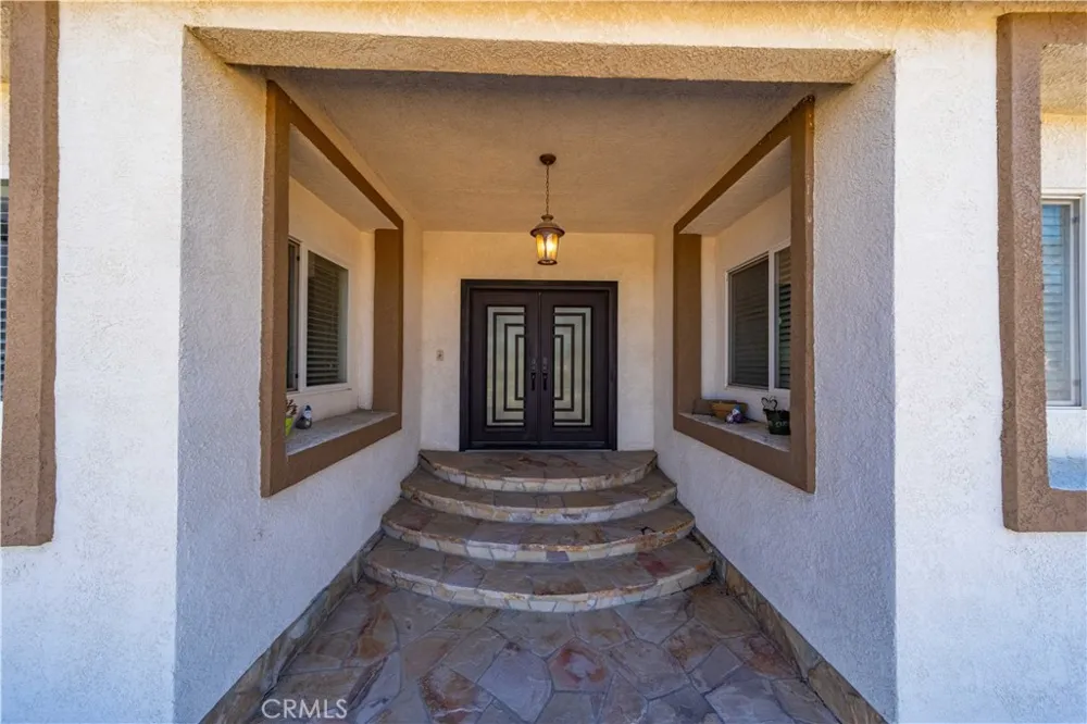 42500 20th W Lancaster, CA 93534