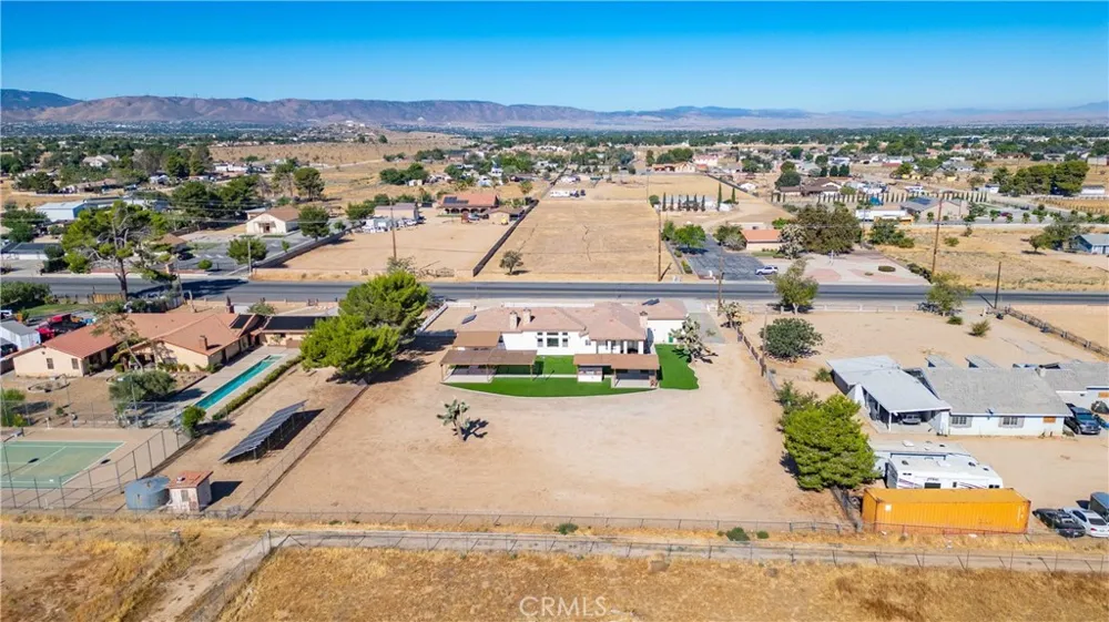 42500 20th W Lancaster, CA 93534