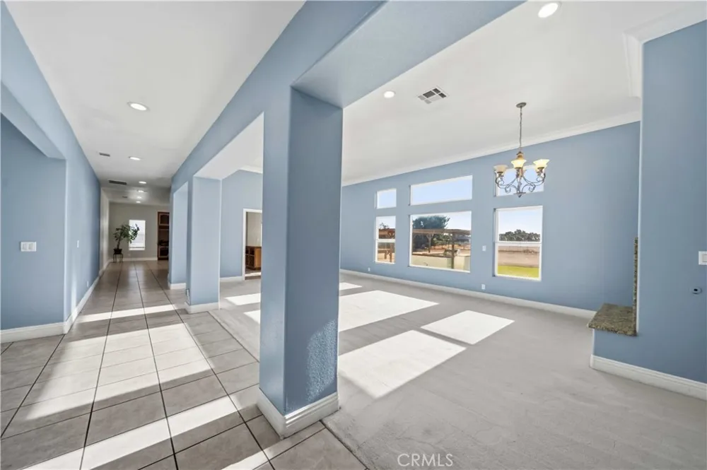 42500 20th W Lancaster, CA 93534
