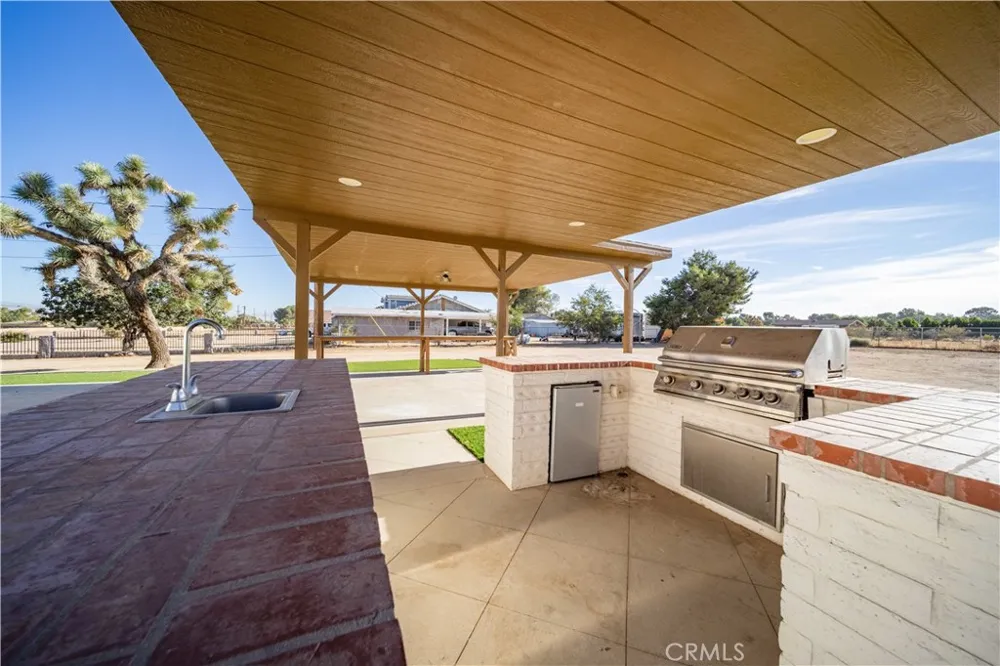 42500 20th W Lancaster, CA 93534