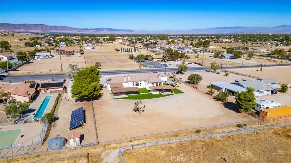 42500 20th W Lancaster, CA 93534