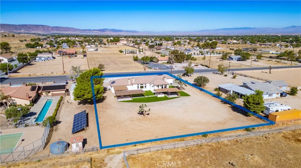 42500 20th W Lancaster, CA 93534