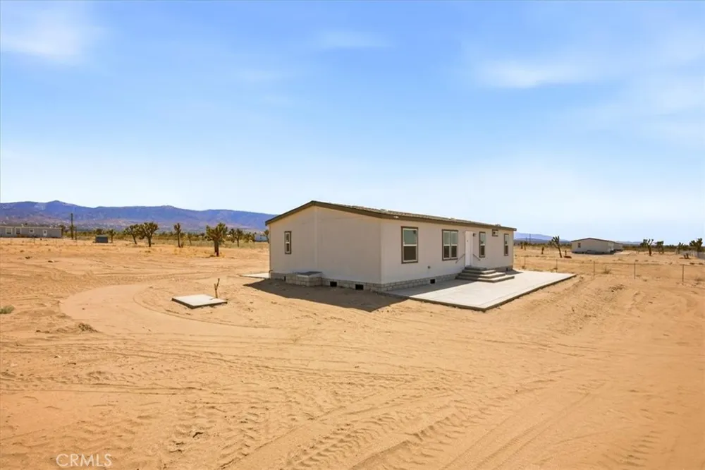 1825 Saragota Road Pinon Hills, CA 92372