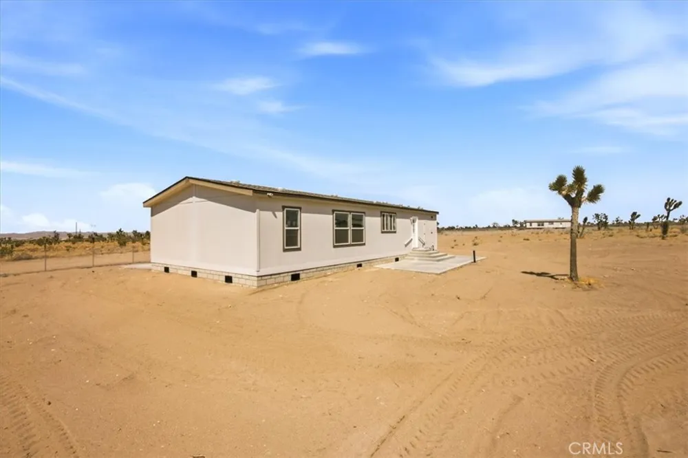 1825 Saragota Road Pinon Hills, CA 92372