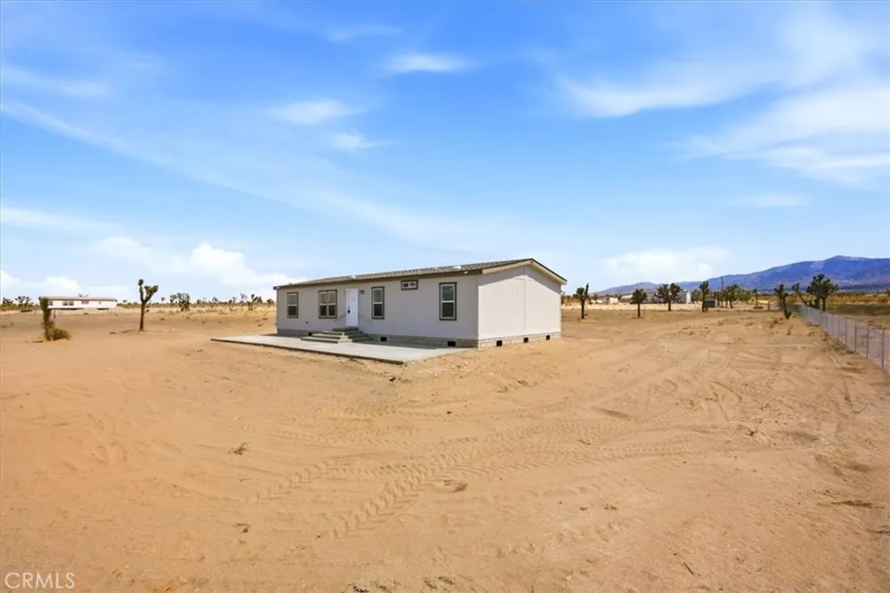 1825 Saragota Road Pinon Hills, CA 92372