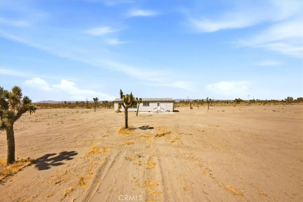 1825 Saragota Road Pinon Hills, CA 92372