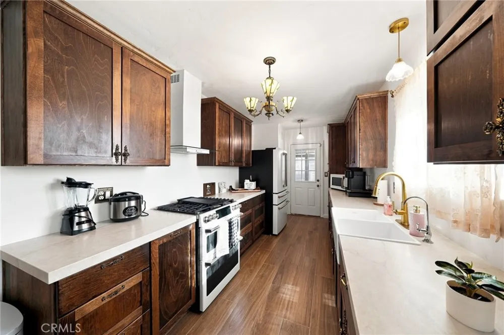 7405 Via Paraiso Rancho Cucamonga, CA 91730