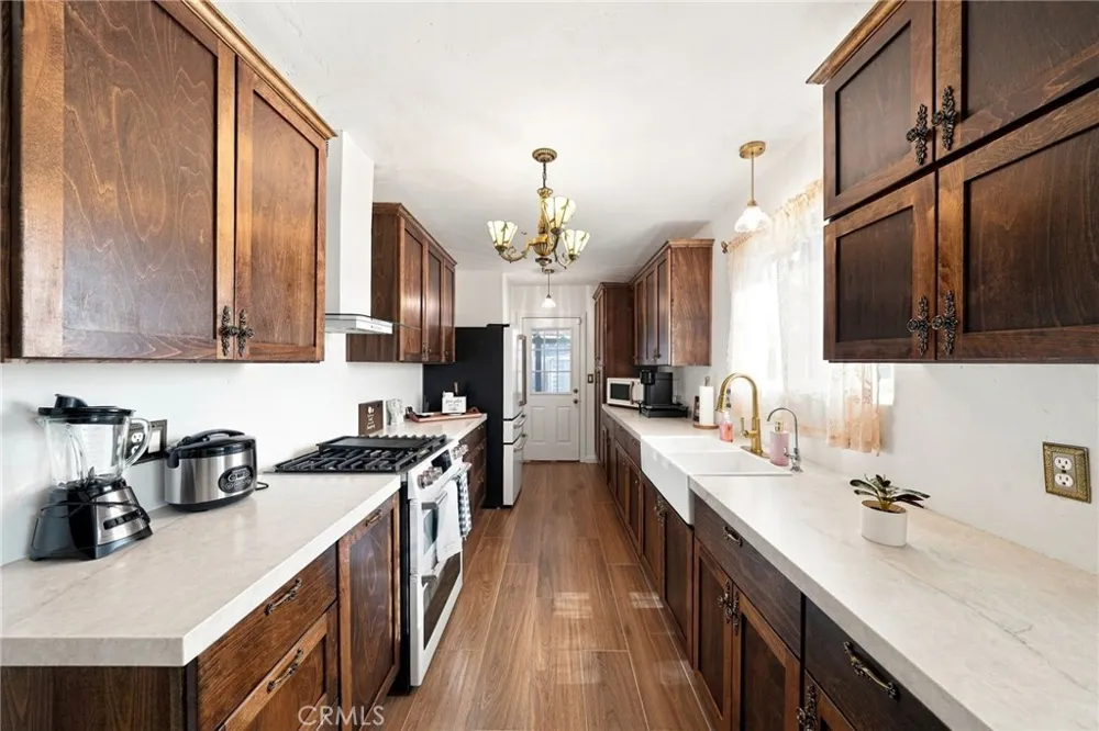 7405 Via Paraiso Rancho Cucamonga, CA 91730