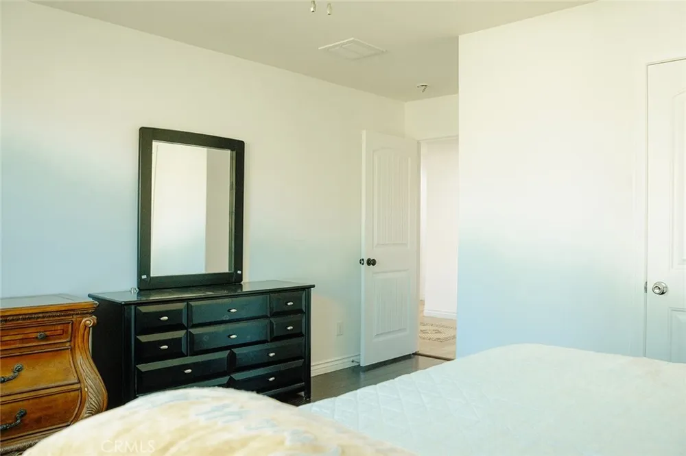 14508 Viva Drive Eastvale, CA 92880