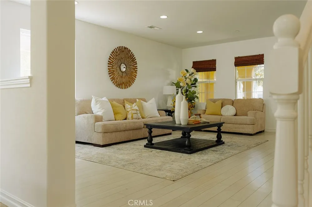 14508 Viva Drive Eastvale, CA 92880