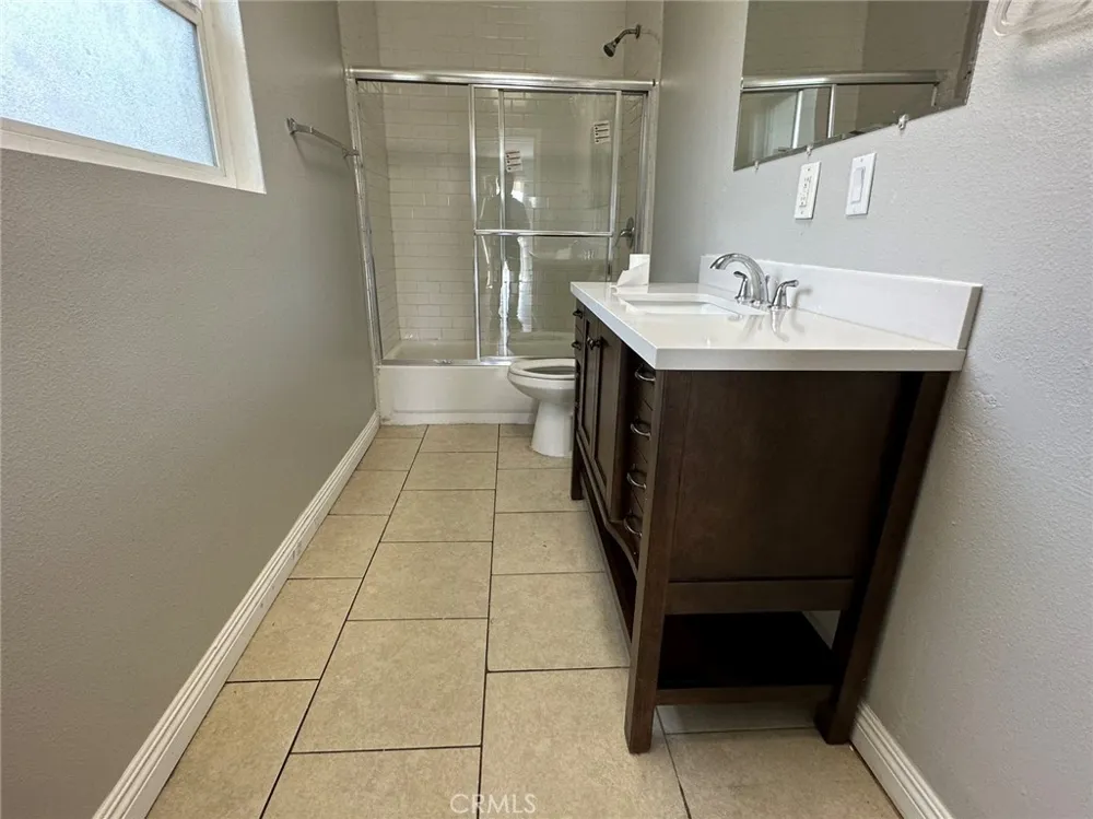 939 E D STREET Ontario, CA 91764