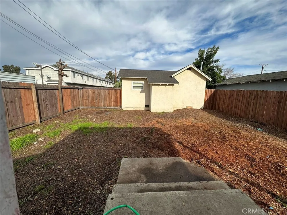 939 E D STREET Ontario, CA 91764