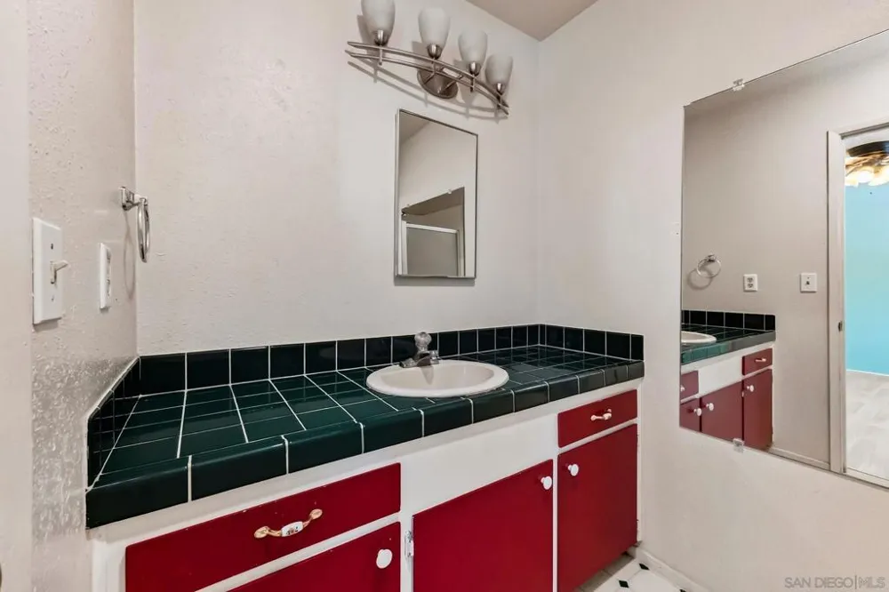 918 Cortina Dr Orland, CA 95963