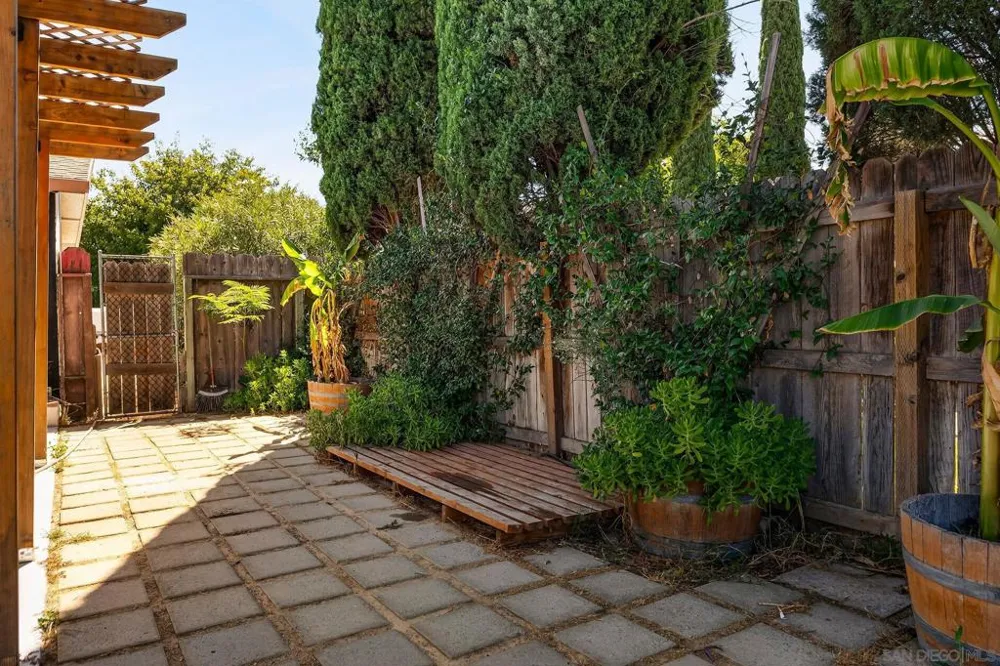 918 Cortina Dr Orland, CA 95963