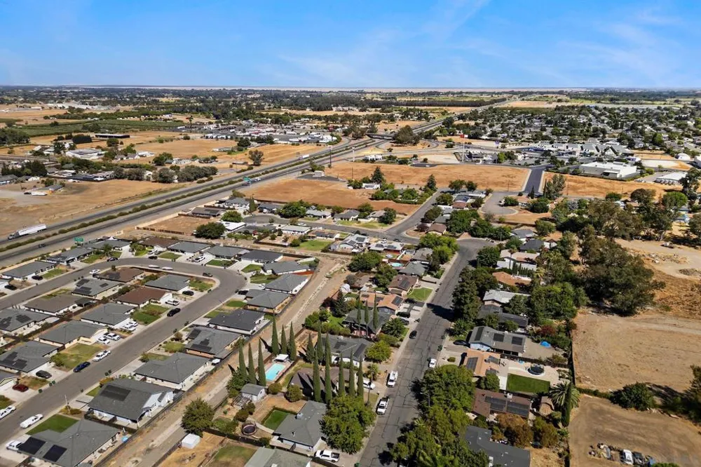 918 Cortina Dr Orland, CA 95963