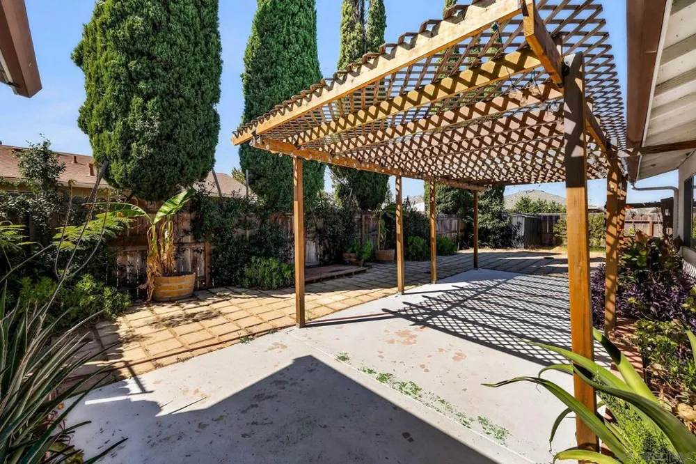 918 Cortina Dr Orland, CA 95963