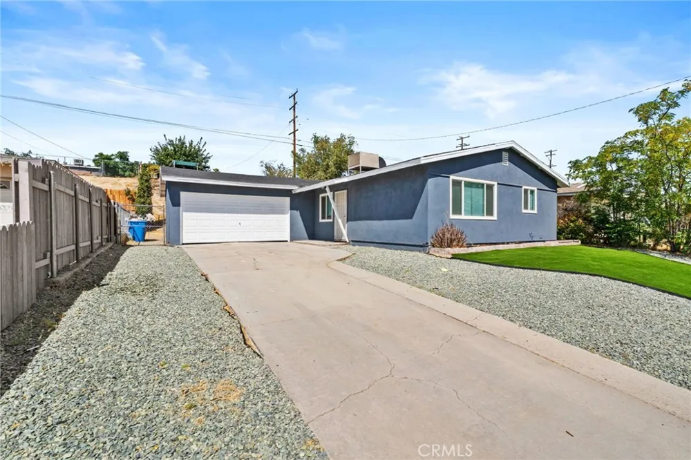 700 Patricia Avenue Barstow, CA 92311