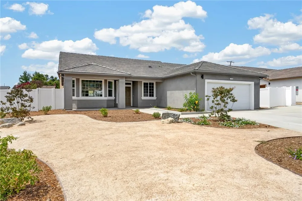 1185 Orange Avenue Beaumont, CA 92223