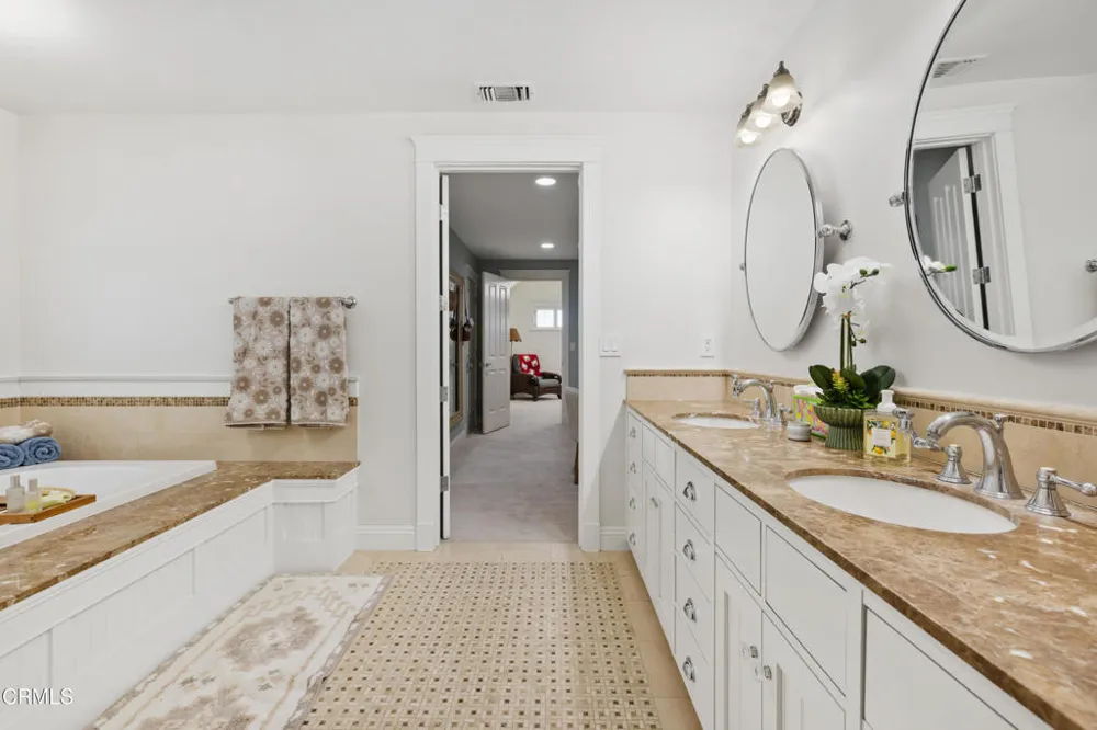 5130 Solliden Lane La Canada Flintridge, CA 91011