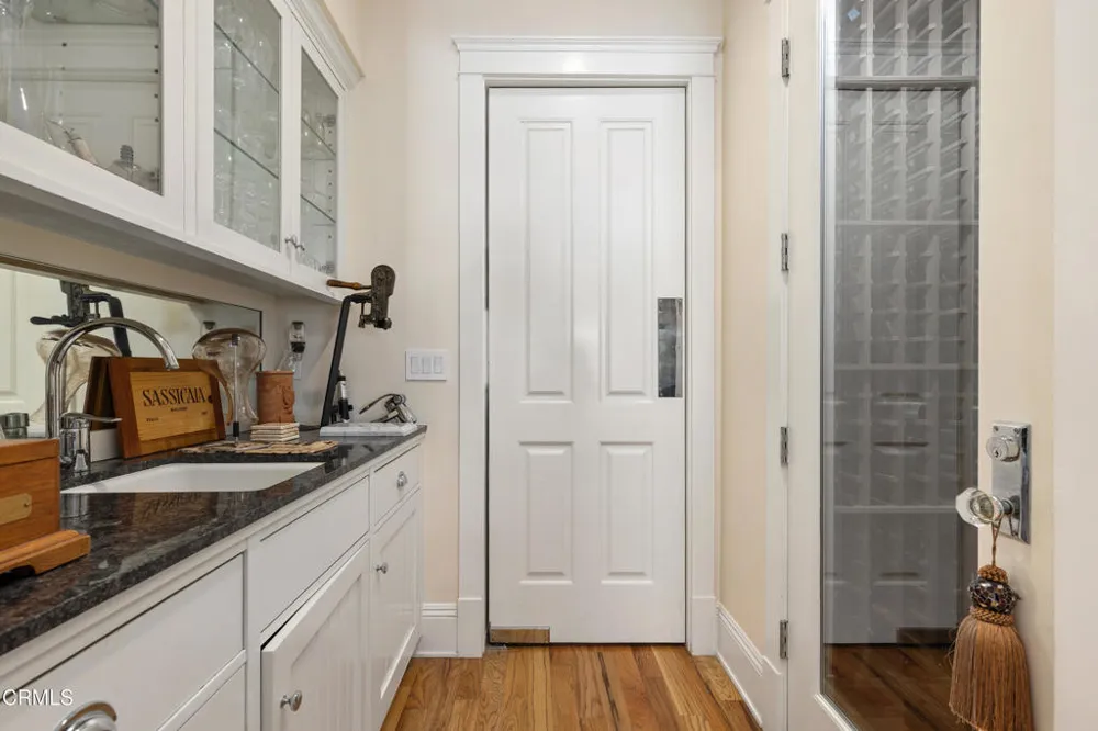 5130 Solliden Lane La Canada Flintridge, CA 91011