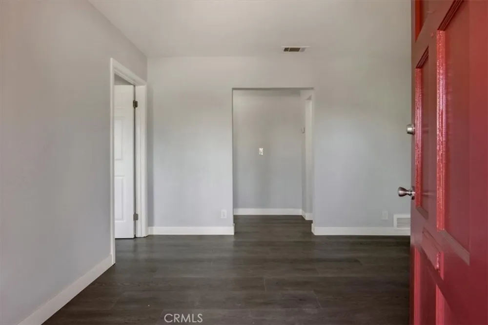 548 E Etiwanda Rialto, CA 92376