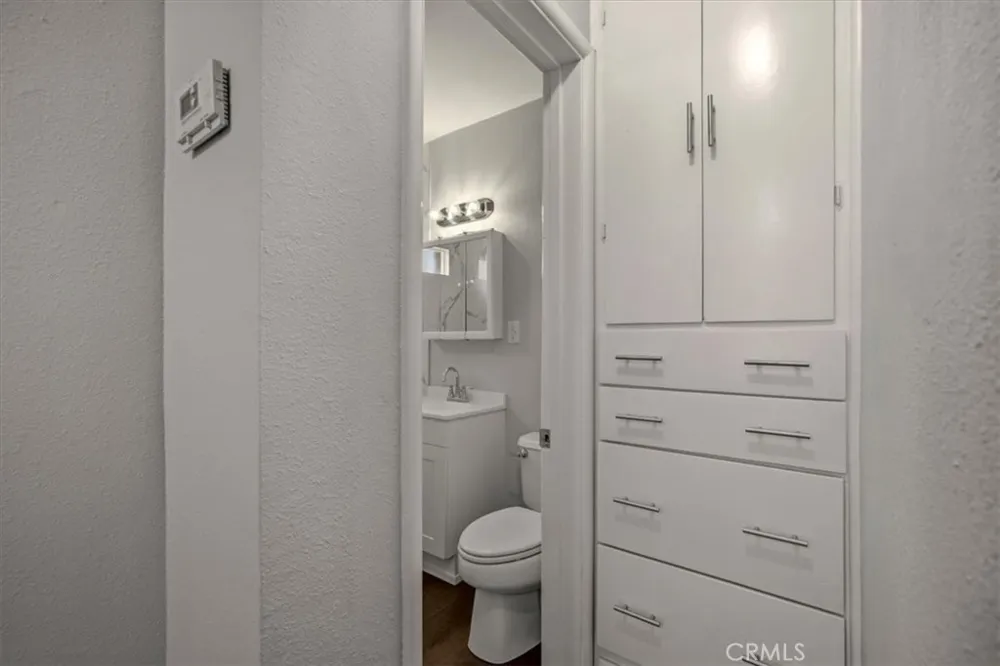 548 E Etiwanda Rialto, CA 92376