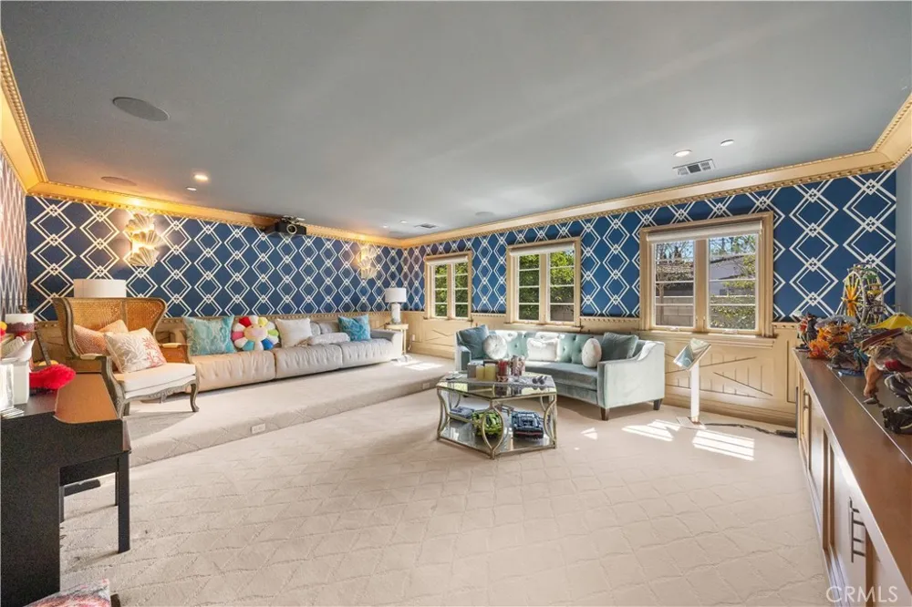 1486 Wembley Rd San Marino, CA 91108