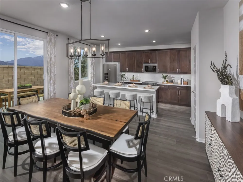 2037 Grapefruit Street Redlands, CA 92374