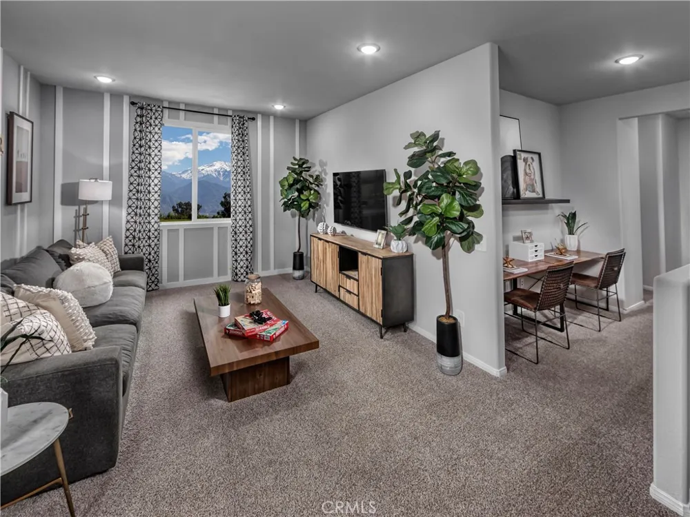 2037 Grapefruit Street Redlands, CA 92374