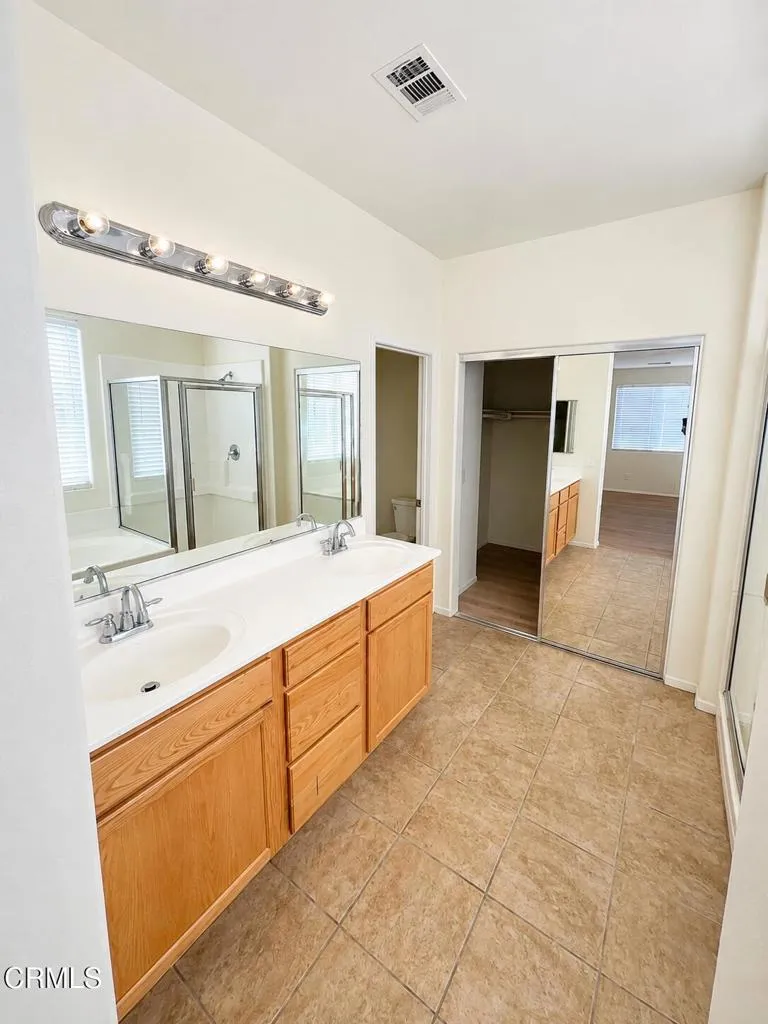 5753 Expedition Way Palmdale, CA 93552