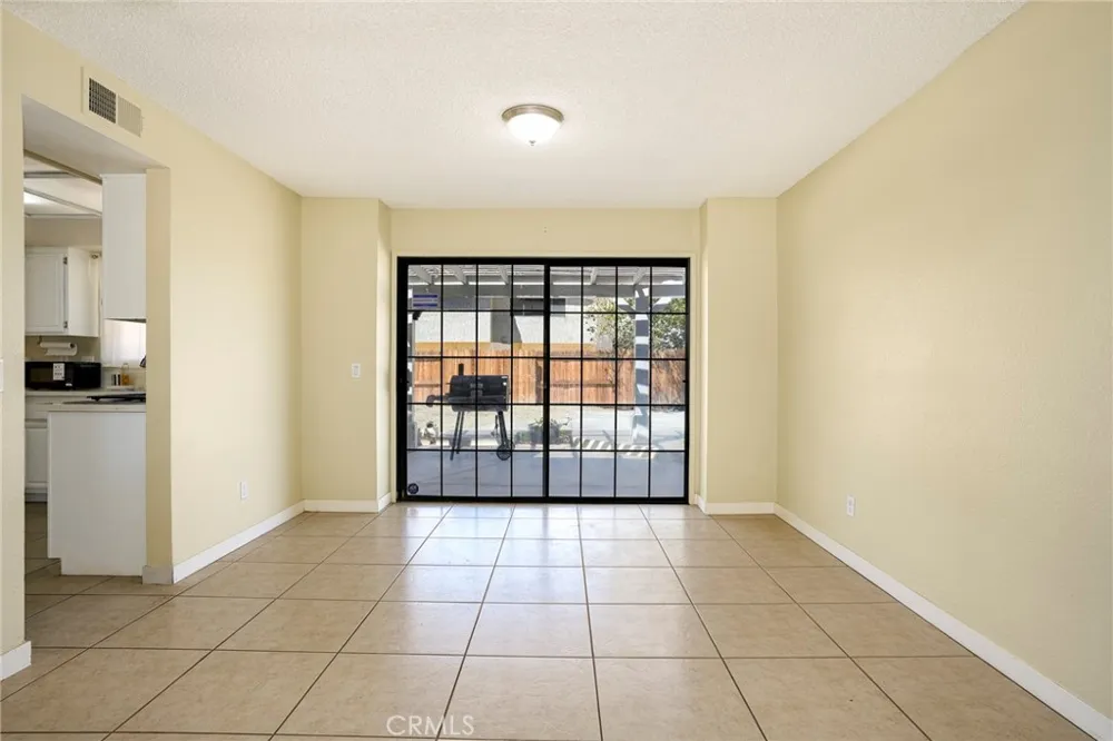 5389 Evergem Avenue Palmdale, CA 93552
