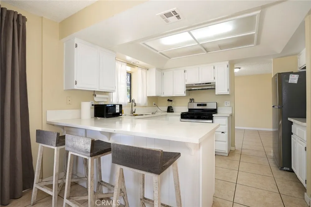5389 Evergem Avenue Palmdale, CA 93552