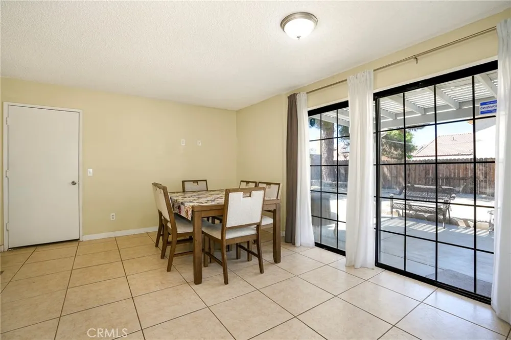 5389 Evergem Avenue Palmdale, CA 93552