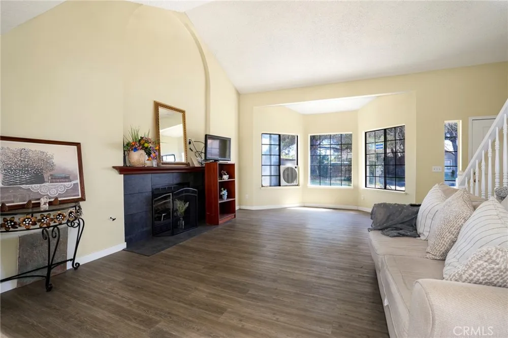 5389 Evergem Avenue Palmdale, CA 93552