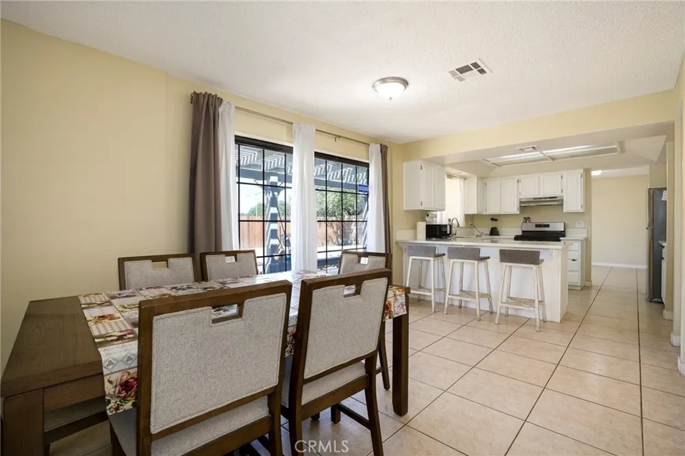 5389 Evergem Avenue Palmdale, CA 93552