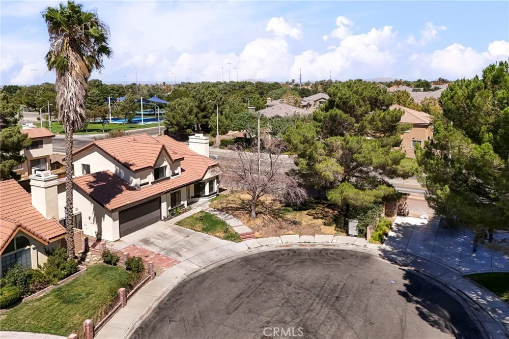 5389 Evergem Avenue Palmdale, CA 93552