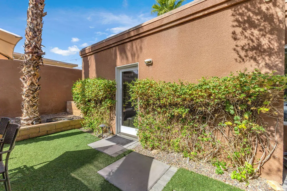 52883 Eisenhower Drive La Quinta, CA 92253