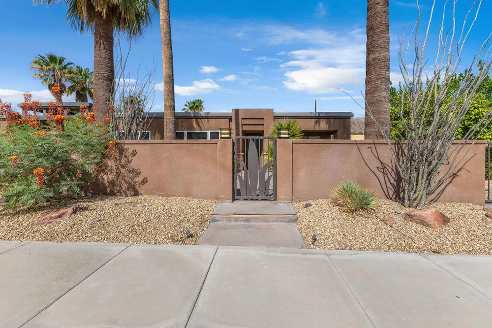 52883 Eisenhower Drive La Quinta, CA 92253