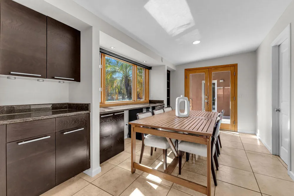 52883 Eisenhower Drive La Quinta, CA 92253