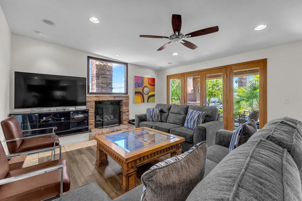 52883 Eisenhower Drive La Quinta, CA 92253