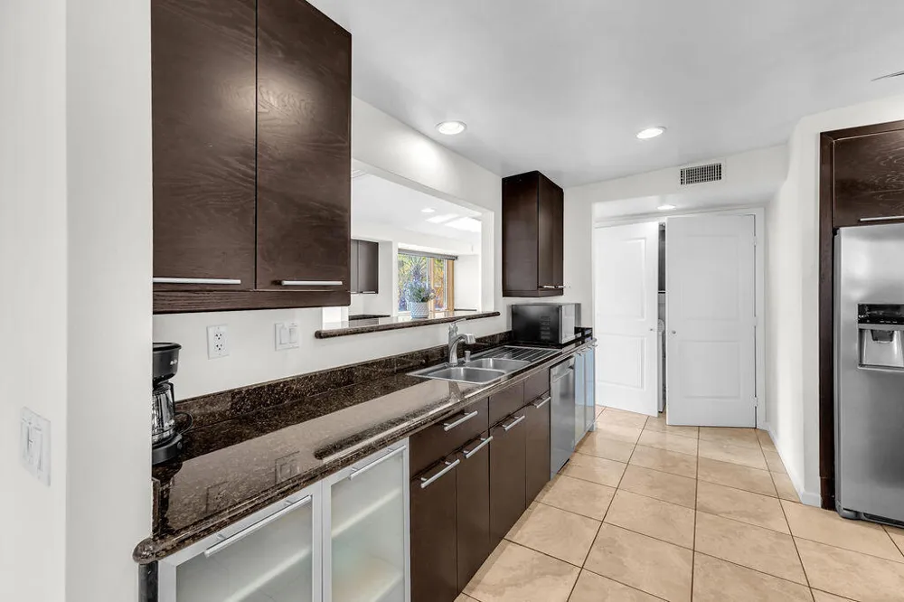 52883 Eisenhower Drive La Quinta, CA 92253