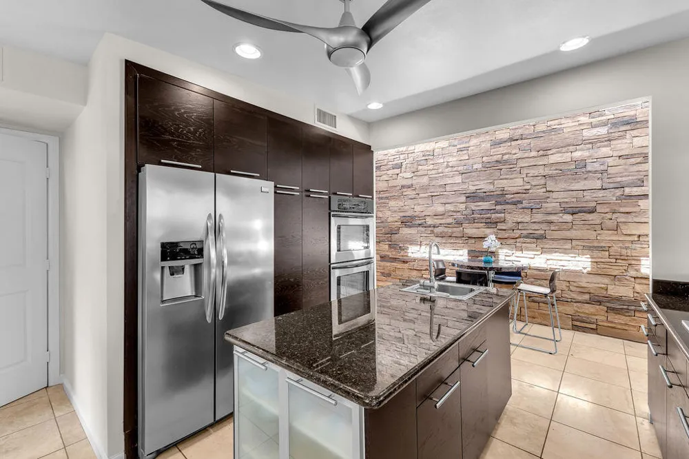 52883 Eisenhower Drive La Quinta, CA 92253