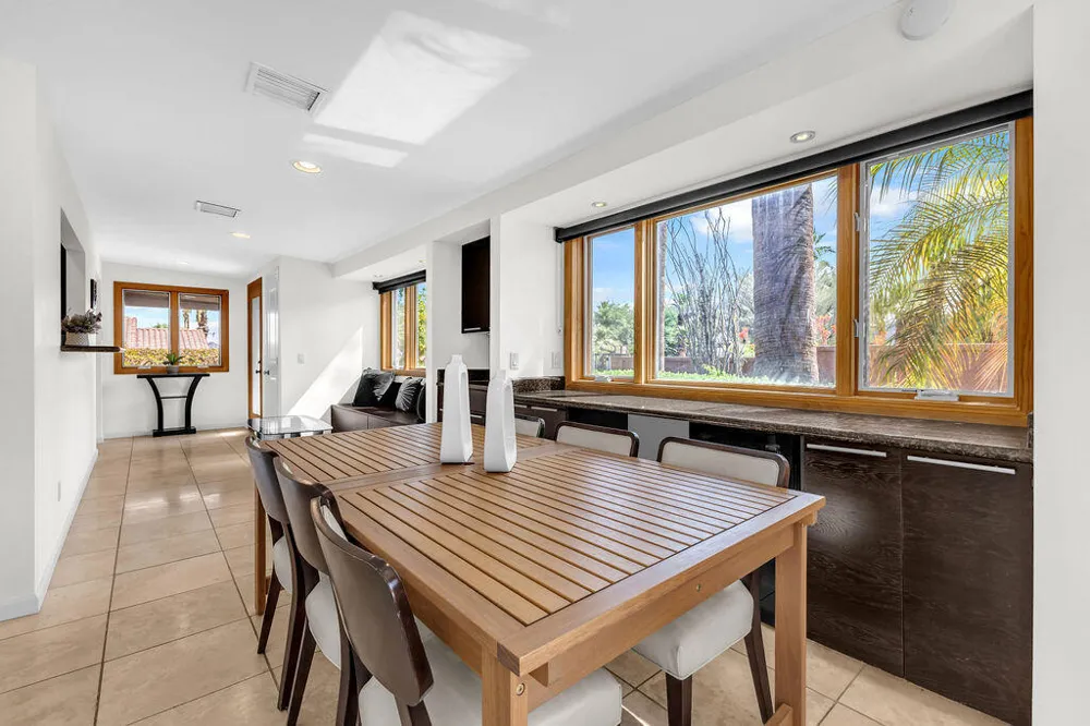 52883 Eisenhower Drive La Quinta, CA 92253