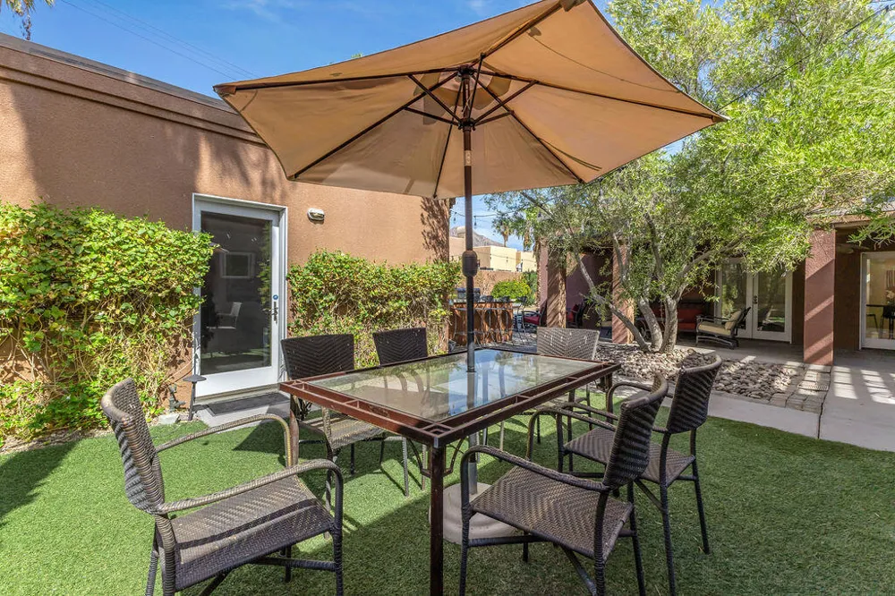 52883 Eisenhower Drive La Quinta, CA 92253