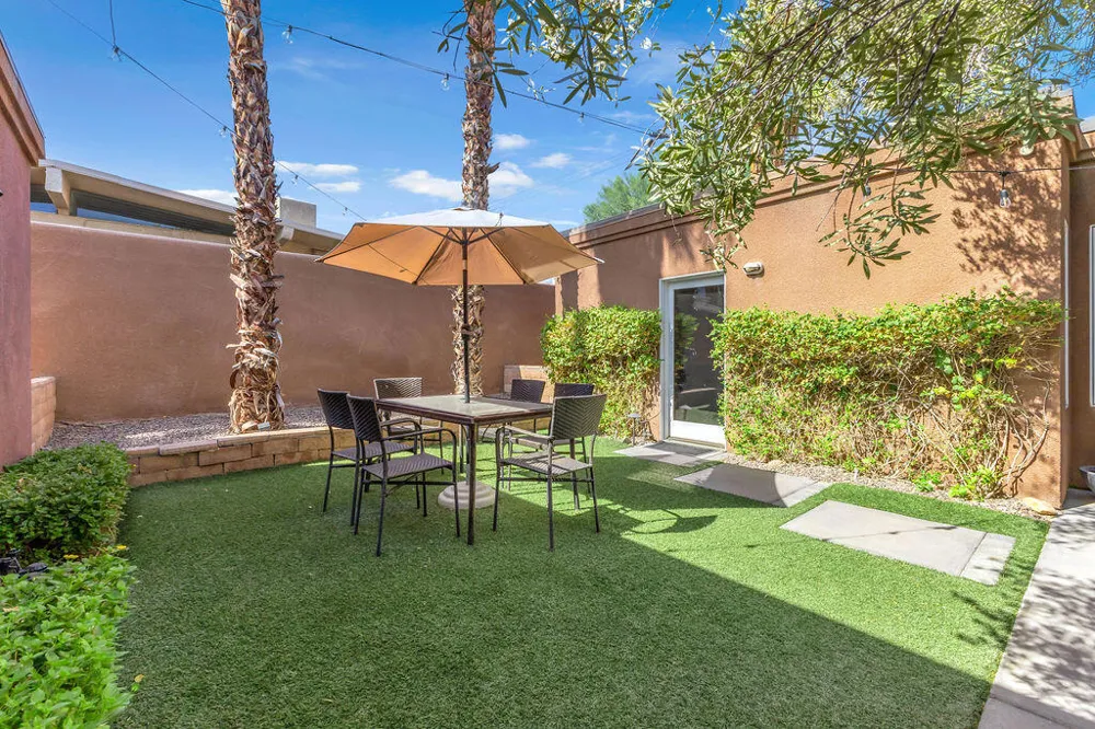 52883 Eisenhower Drive La Quinta, CA 92253