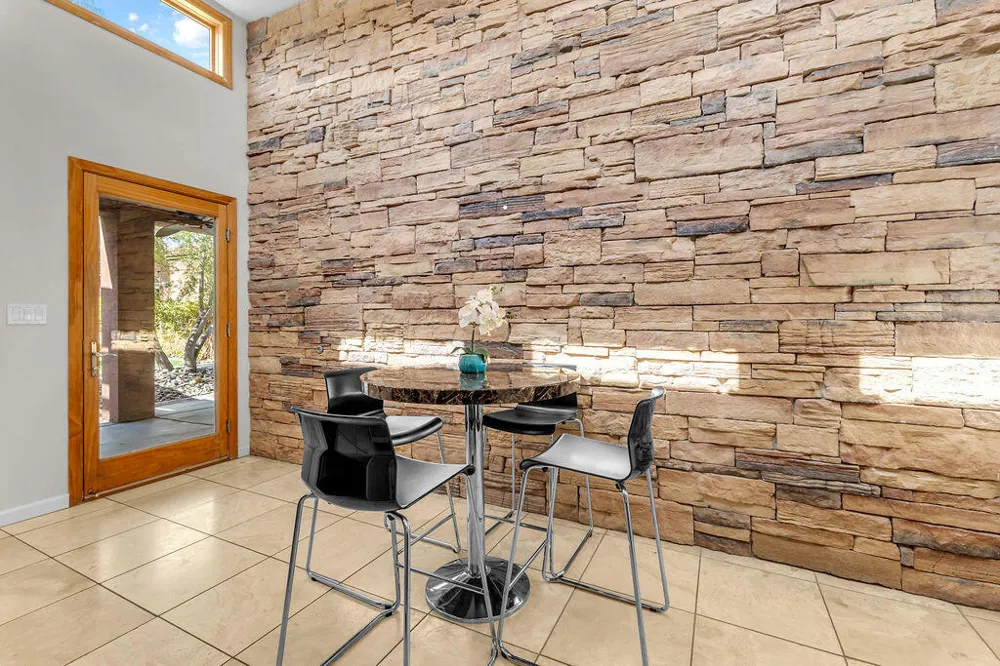 52883 Eisenhower Drive La Quinta, CA 92253