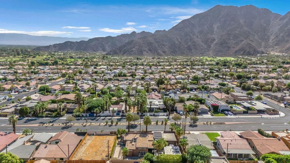 52883 Eisenhower Drive La Quinta, CA 92253
