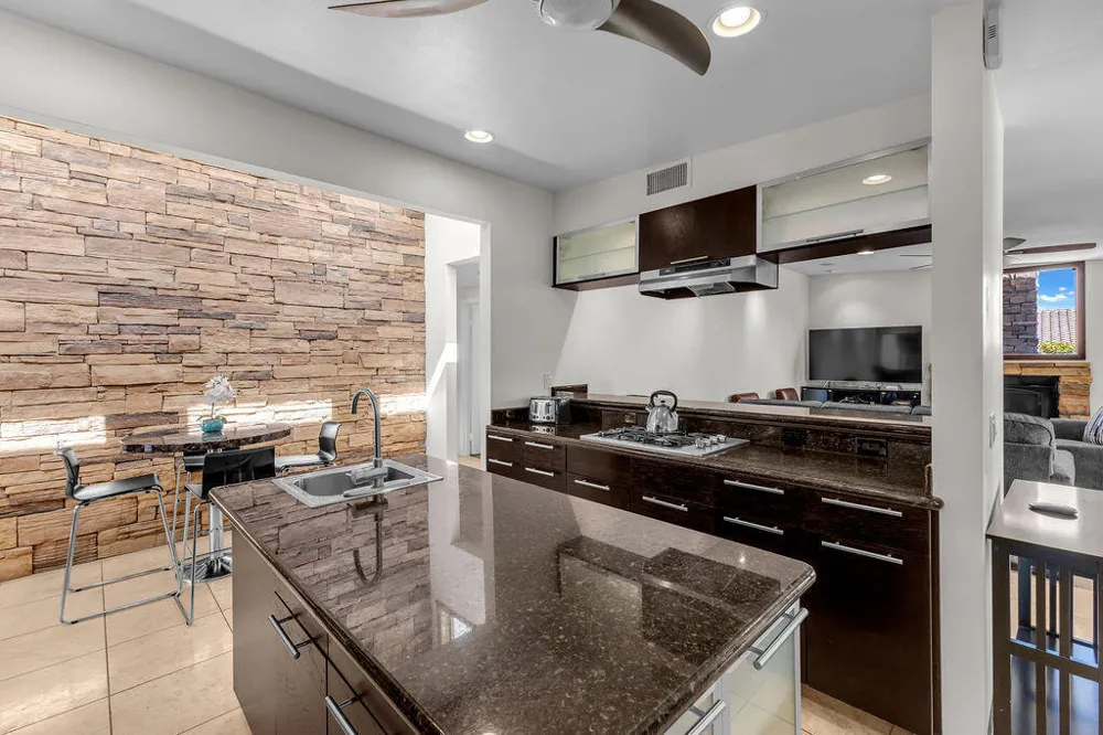 52883 Eisenhower Drive La Quinta, CA 92253